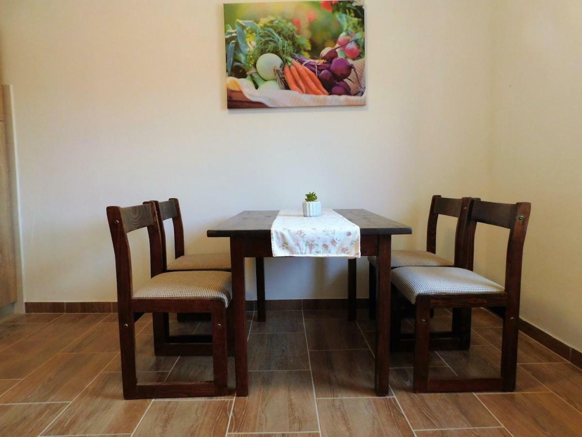 Holiday Home Tuta Polaca Екстериор снимка